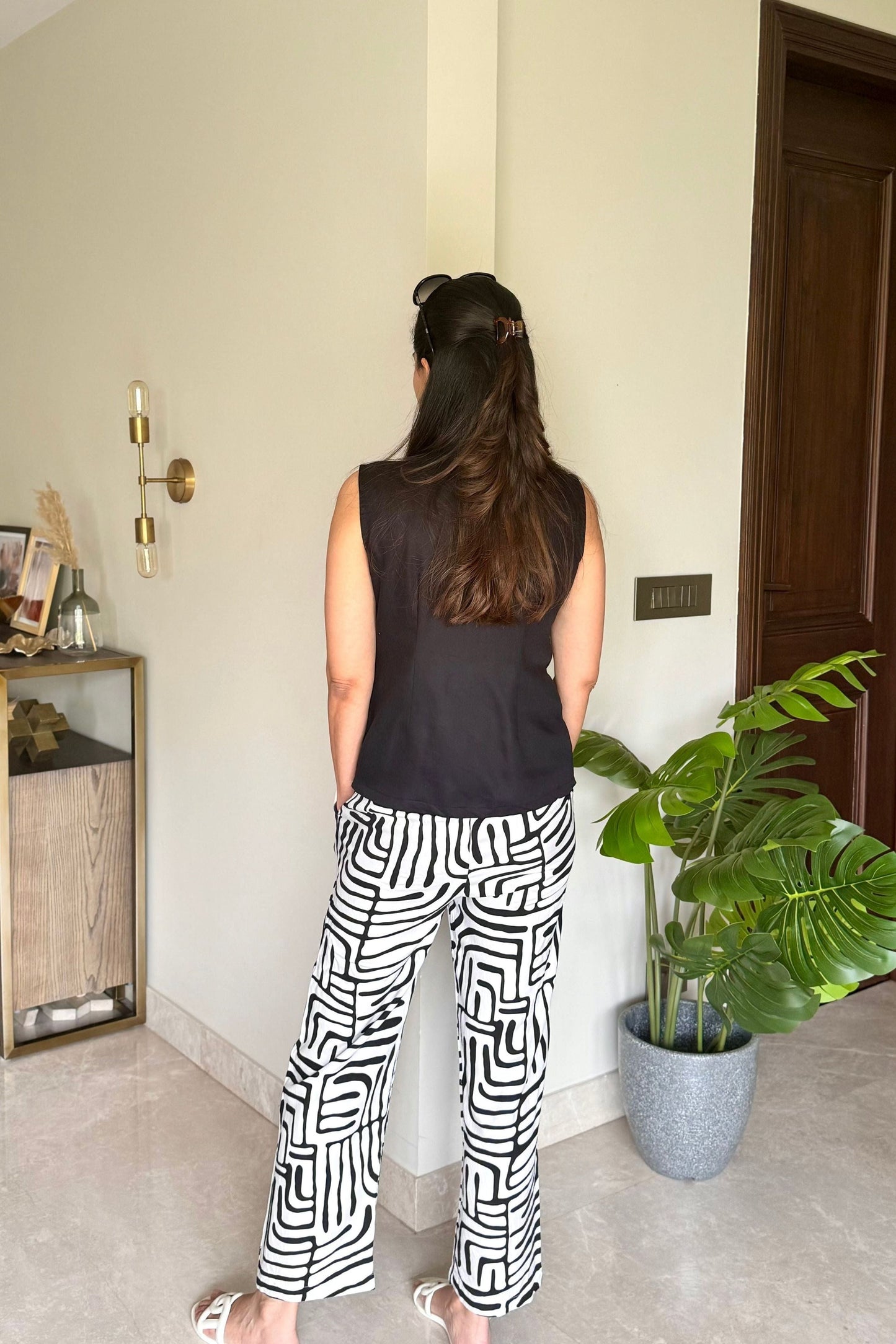 Front Tie Black And White Top Set